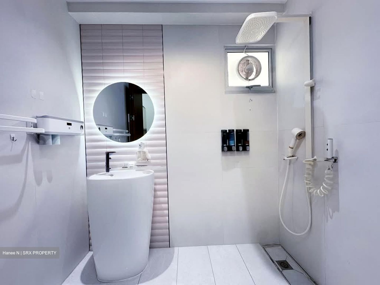 Blk 874B Tampines Greenflora (Tampines), HDB 5 Rooms #560558411
